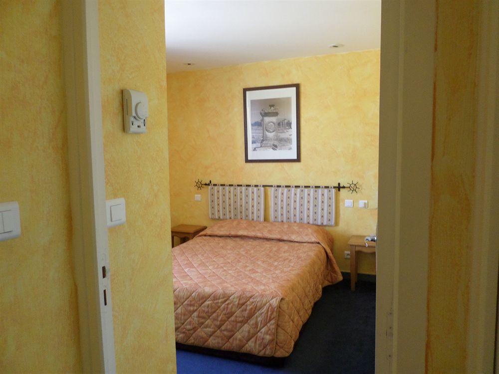 Brit Hotel Acacias Arles Dış mekan fotoğraf