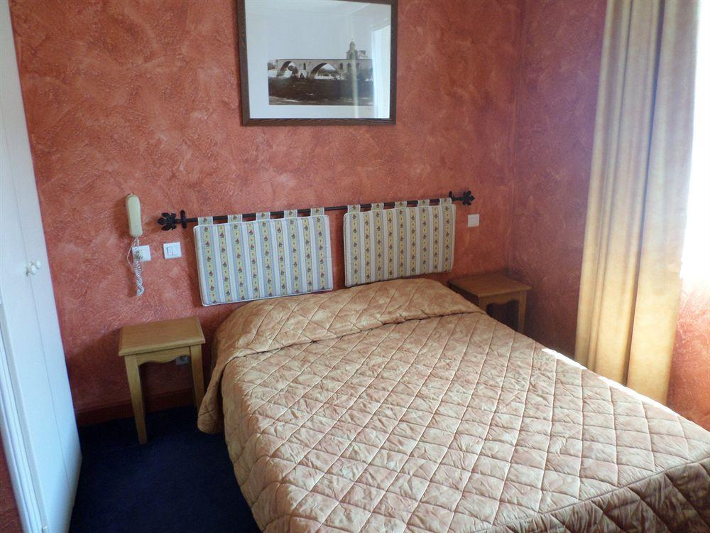 Brit Hotel Acacias Arles Dış mekan fotoğraf